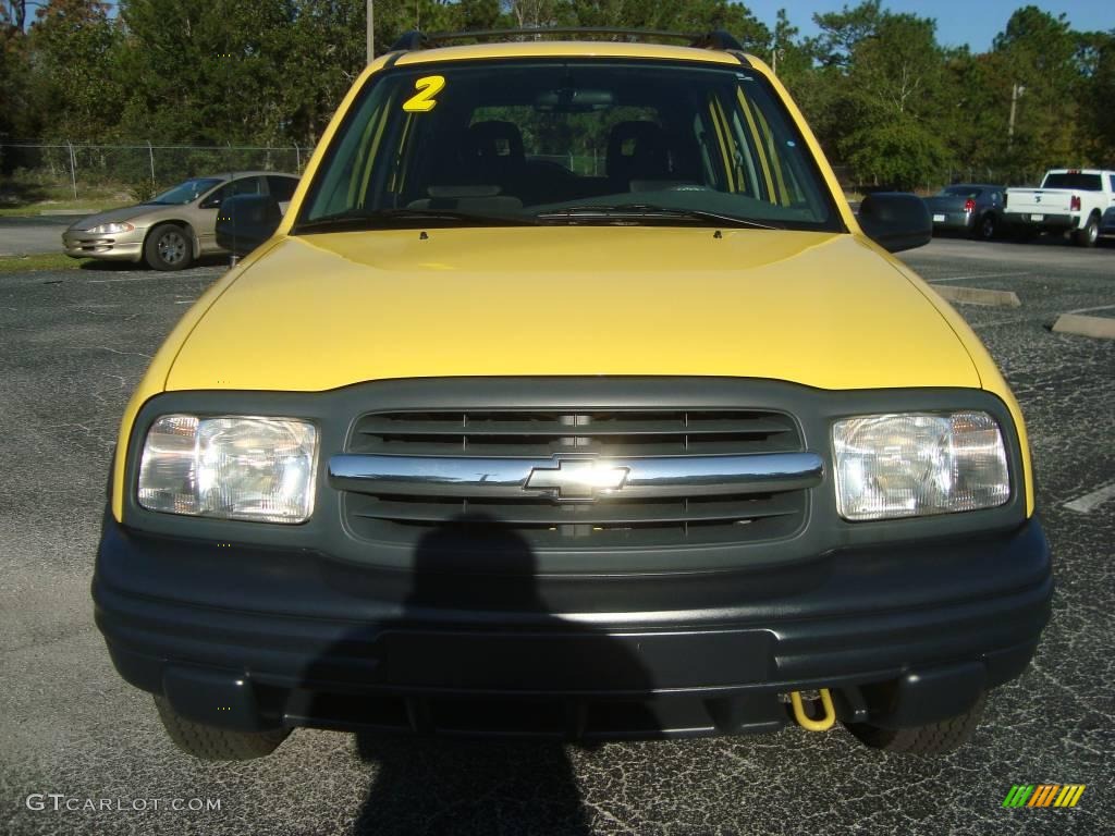 2002 Tracker LT 4WD Hard Top - Yellow / Medium Gray photo #13