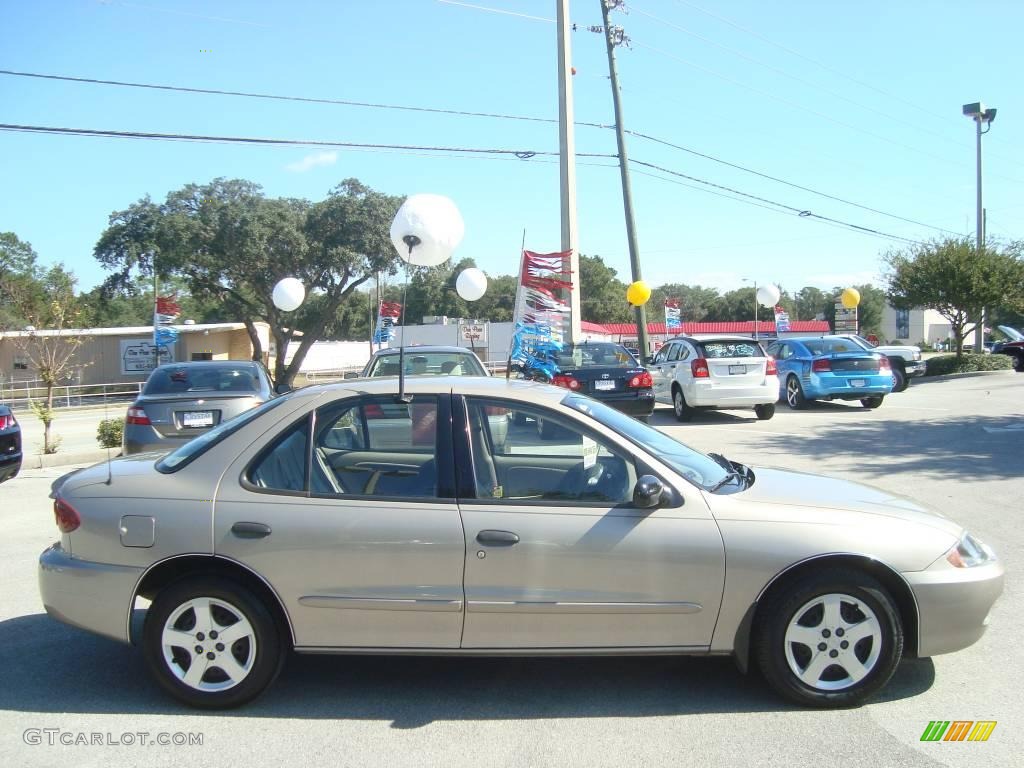 2004 Cavalier LS Sedan - Sandrift Metallic / Neutral photo #9