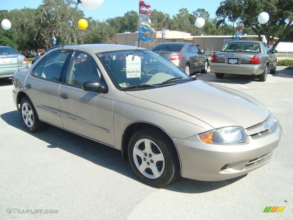 2004 Cavalier LS Sedan - Sandrift Metallic / Neutral photo #10