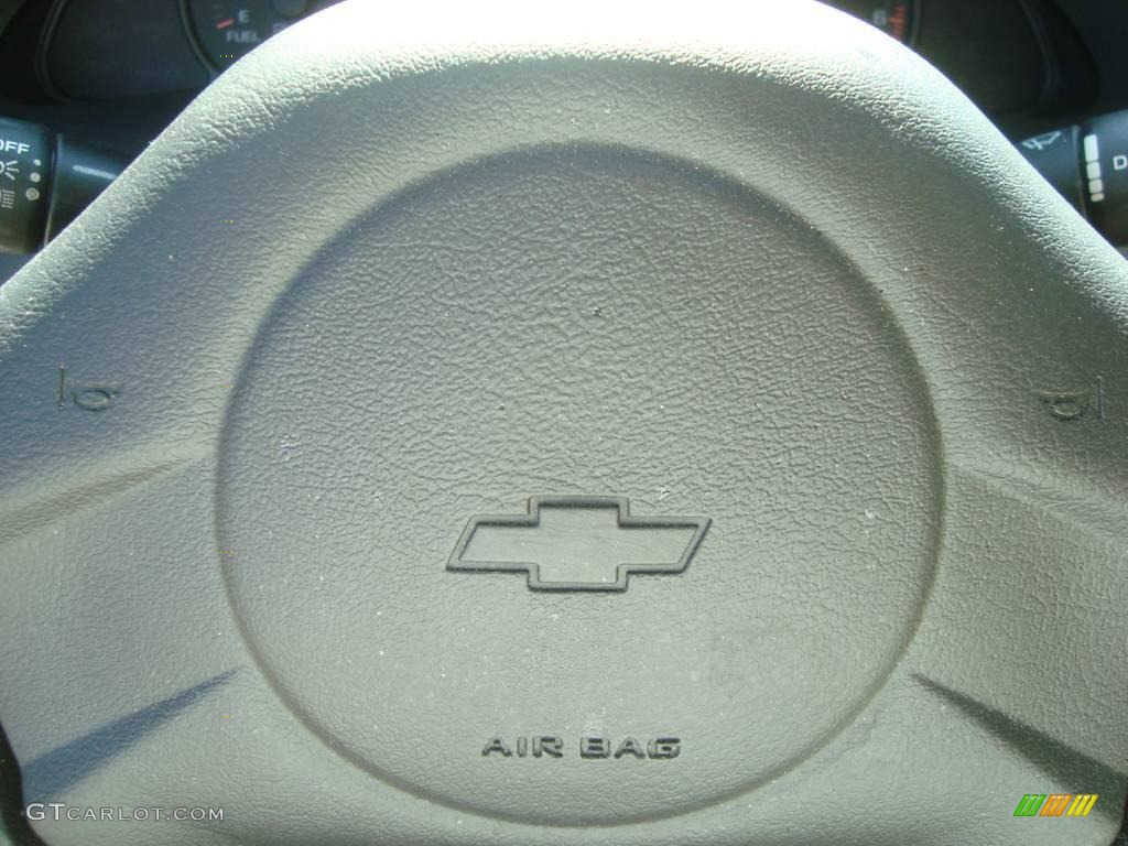 2004 Cavalier LS Sedan - Sandrift Metallic / Neutral photo #20