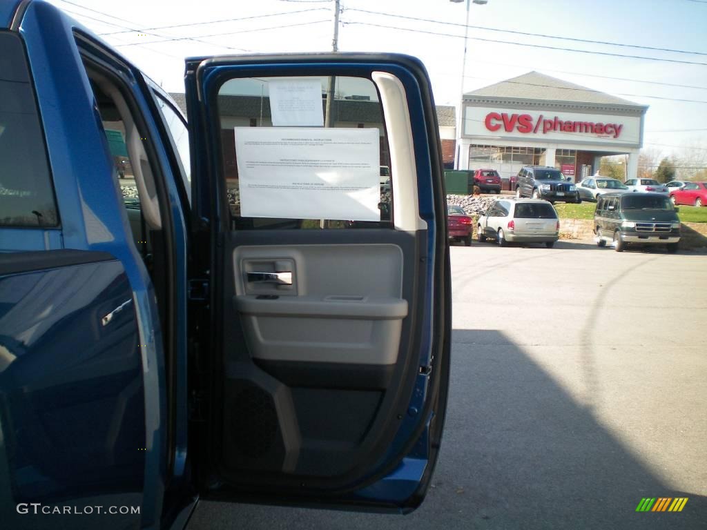 2010 Ram 1500 SLT Quad Cab 4x4 - Deep Water Blue Pearl / Dark Slate/Medium Graystone photo #15