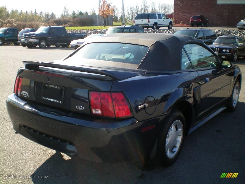 2001 Mustang V6 Convertible - True Blue Metallic / Medium Graphite photo #9
