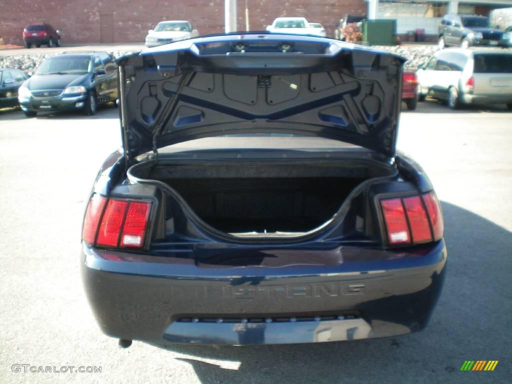 2001 Mustang V6 Convertible - True Blue Metallic / Medium Graphite photo #16