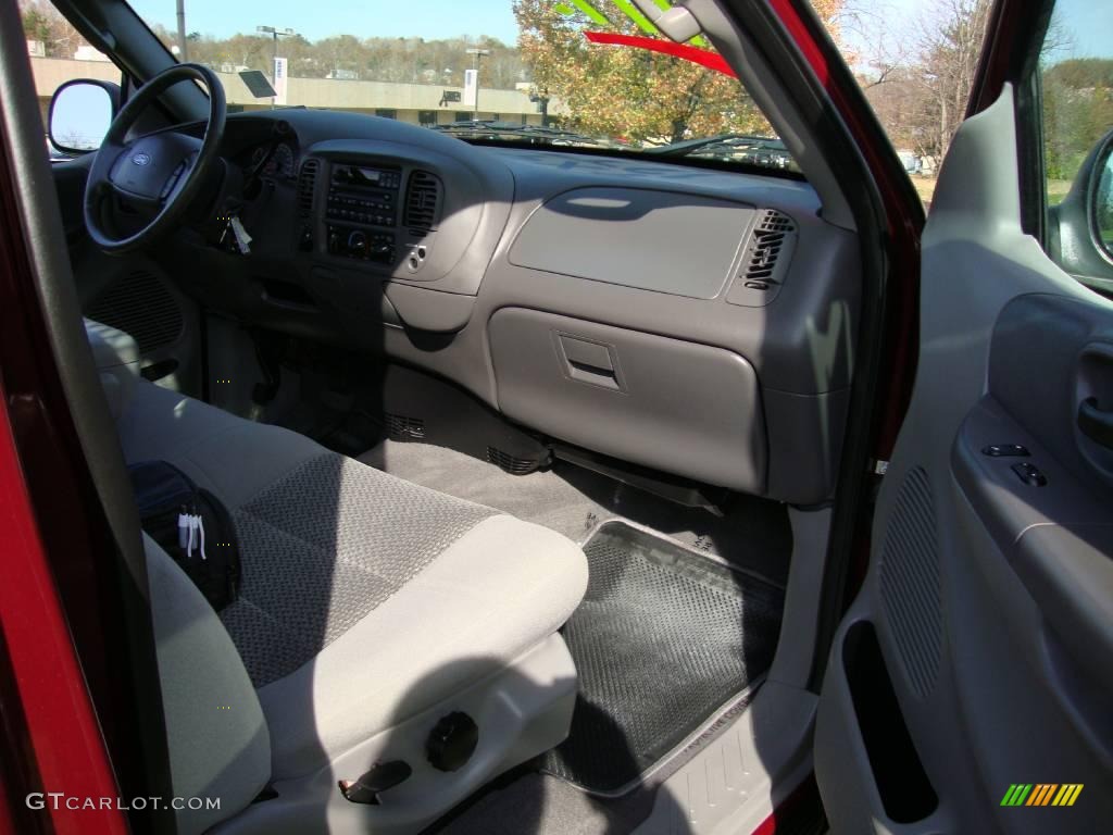2003 F150 XLT Regular Cab 4x4 - Toreador Red Metallic / Medium Graphite Grey photo #17