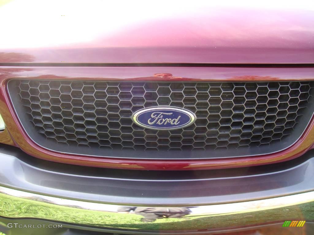 2003 F150 XLT Regular Cab 4x4 - Toreador Red Metallic / Medium Graphite Grey photo #28
