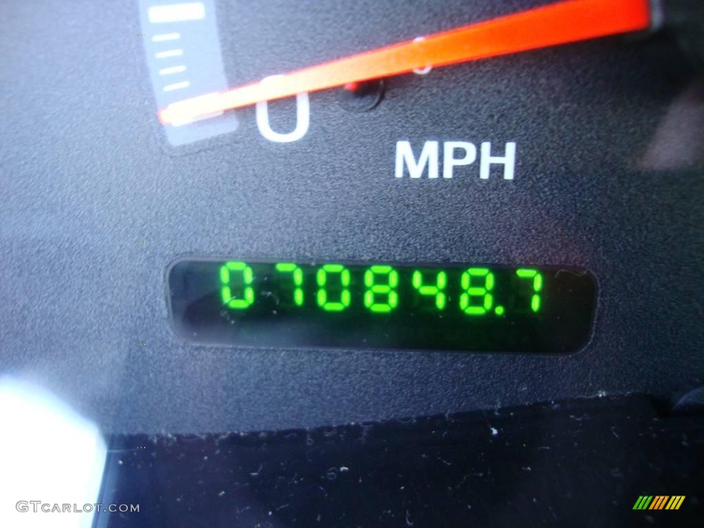 2003 F150 XLT Regular Cab 4x4 - Toreador Red Metallic / Medium Graphite Grey photo #34