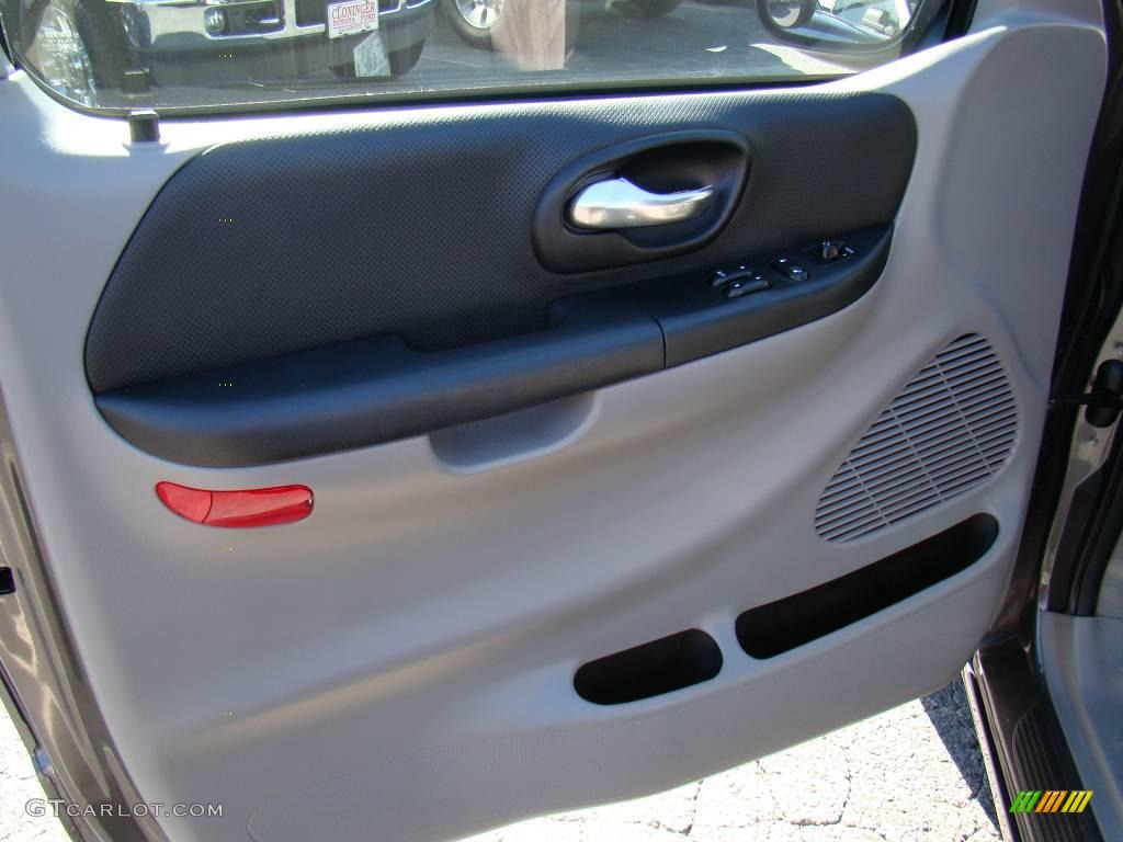2004 F150 SVT Lightning - Dark Shadow Grey Metallic / SVT Black/Light Flint photo #14