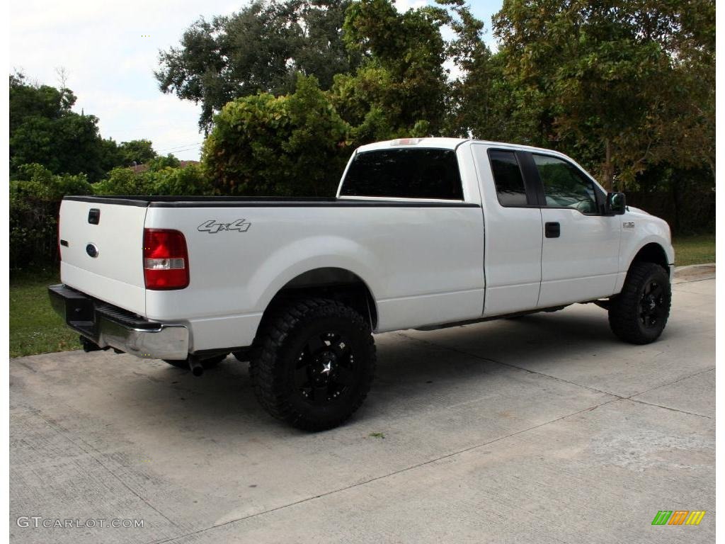 2006 F150 XLT SuperCab 4x4 - Oxford White / Medium/Dark Flint photo #9