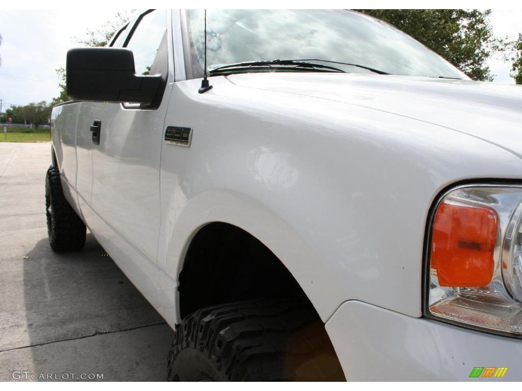 2006 F150 XLT SuperCab 4x4 - Oxford White / Medium/Dark Flint photo #20