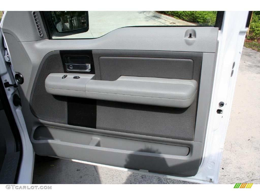 2006 F150 XLT SuperCab 4x4 - Oxford White / Medium/Dark Flint photo #48