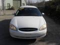 2001 Vibrant White Ford Taurus SE  photo #2