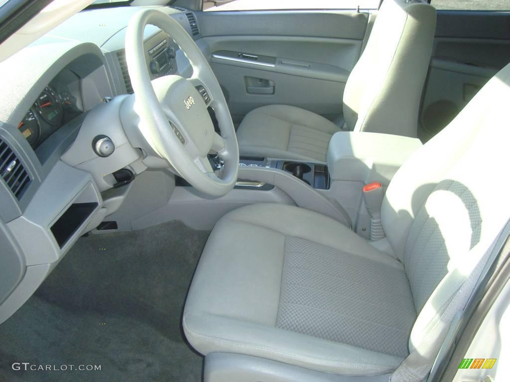 2006 Grand Cherokee Laredo - Bright Silver Metallic / Medium Slate Gray photo #4