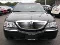 2009 Black Lincoln Town Car Signature L  photo #16