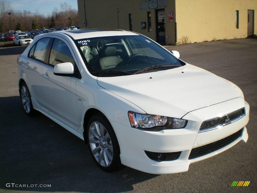 2010 Lancer Sportback GTS - Wicked White Metallic / Black photo #12