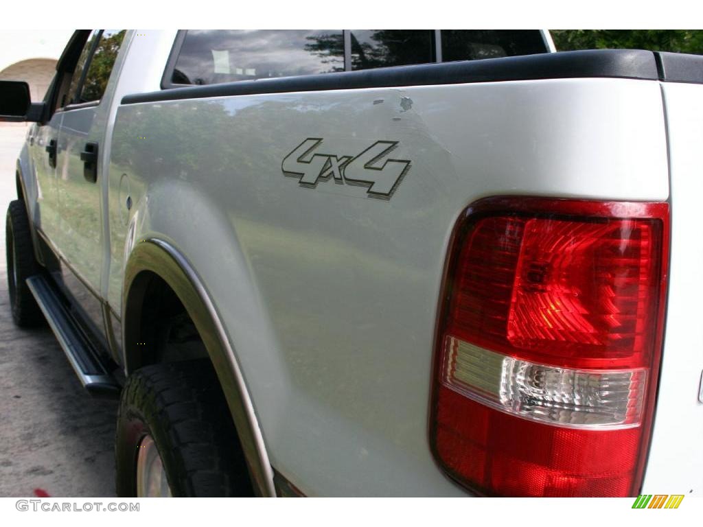 2004 F150 Lariat SuperCrew 4x4 - Oxford White / Tan photo #23
