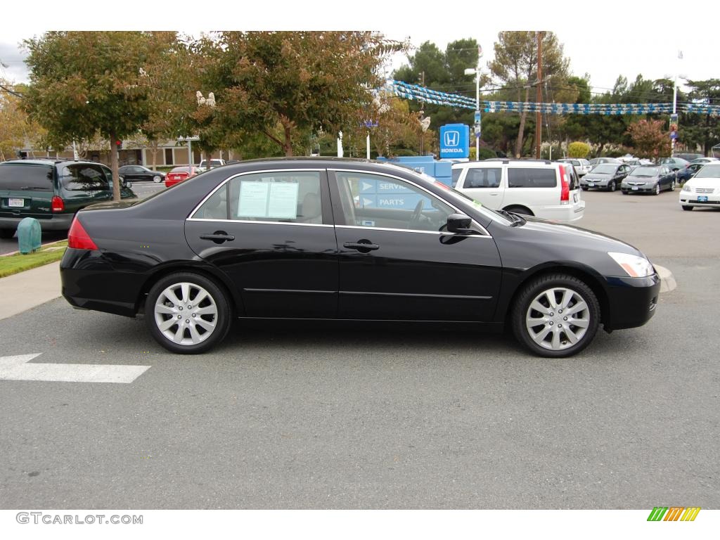 2006 Accord EX-L V6 Sedan - Nighthawk Black Pearl / Ivory photo #2