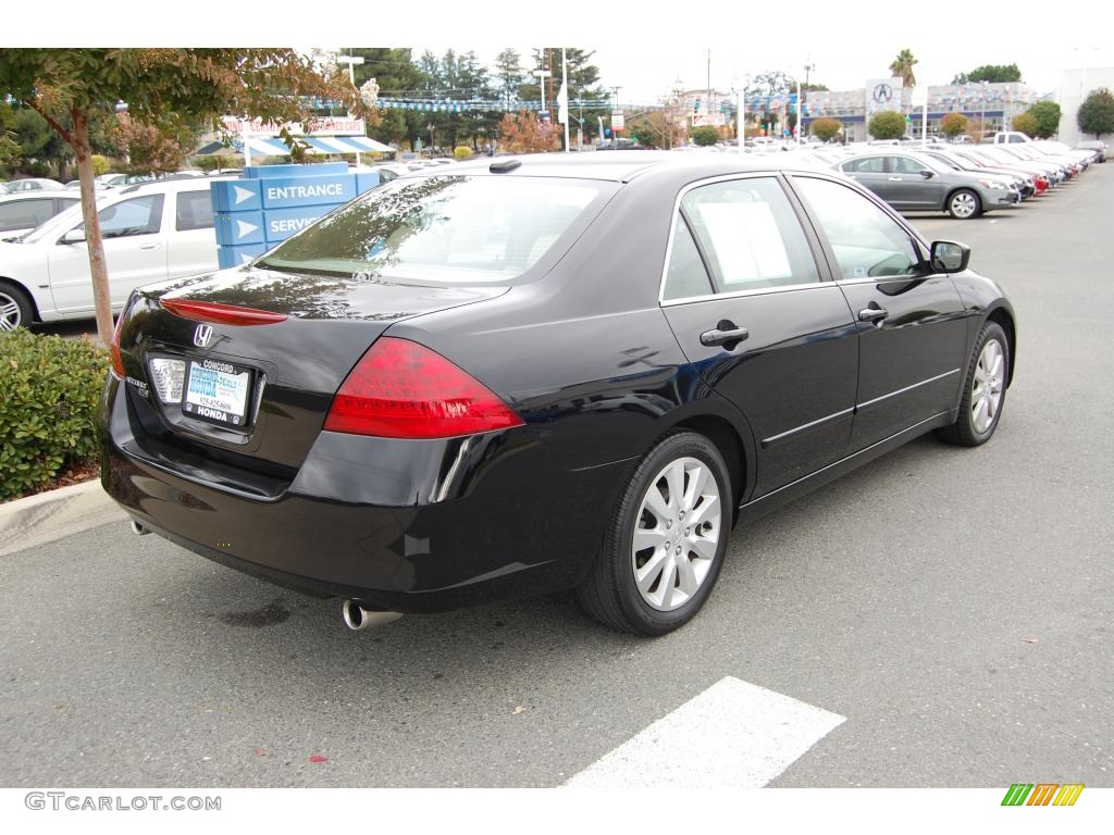2006 Accord EX-L V6 Sedan - Nighthawk Black Pearl / Ivory photo #3