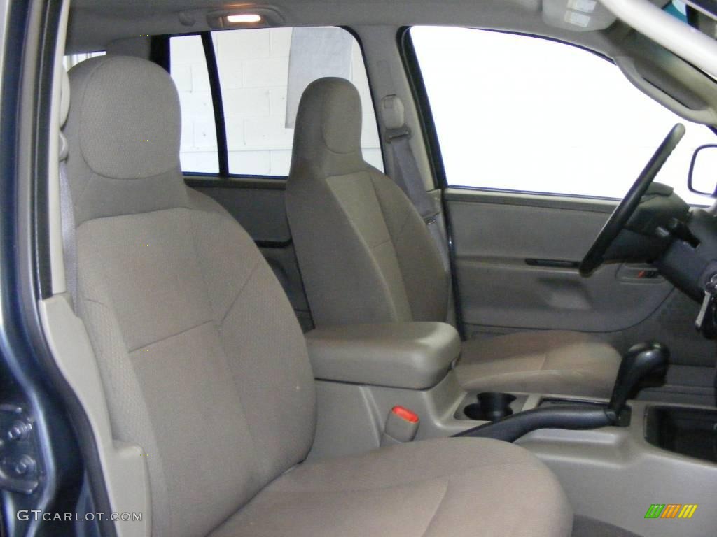 2004 Grand Cherokee Laredo 4x4 - Graphite Metallic / Taupe photo #20
