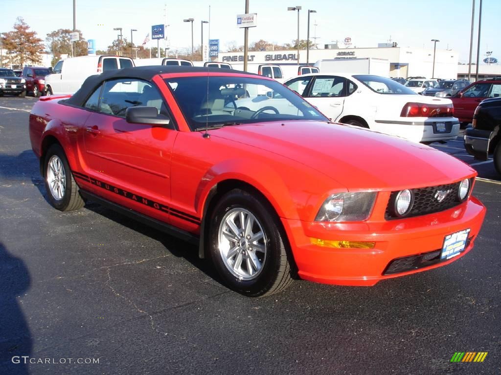 2007 Mustang V6 Premium Convertible - Torch Red / Light Graphite photo #2