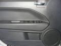 Bright Silver Metallic - Caliber SE Photo No. 25