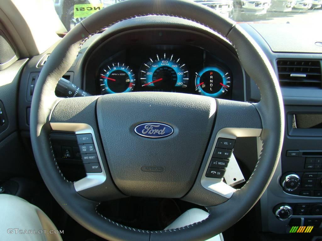 2010 Fusion SE - Sangria Red Metallic / Charcoal Black photo #20