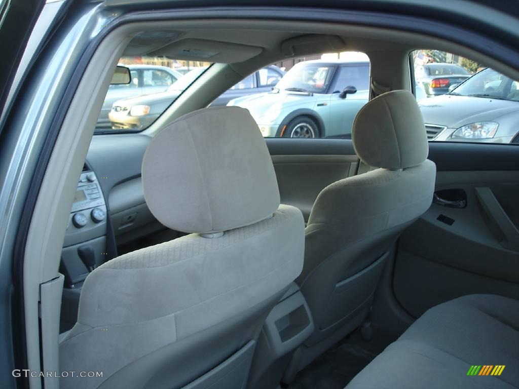 2007 Camry LE - Aloe Green Metallic / Bisque photo #8