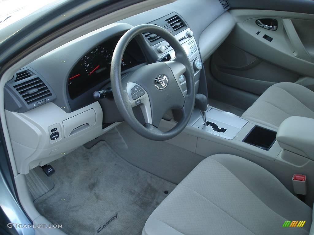 2007 Camry LE - Aloe Green Metallic / Bisque photo #11