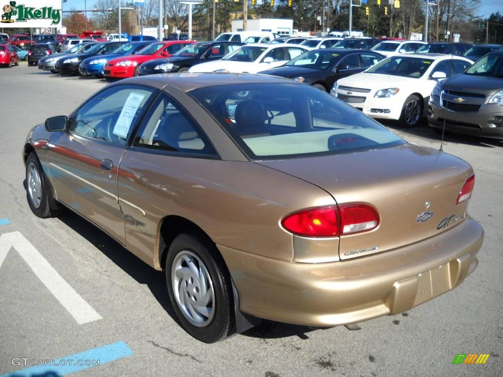 1998 Cavalier Coupe - Gold Metallic / Neutral photo #5