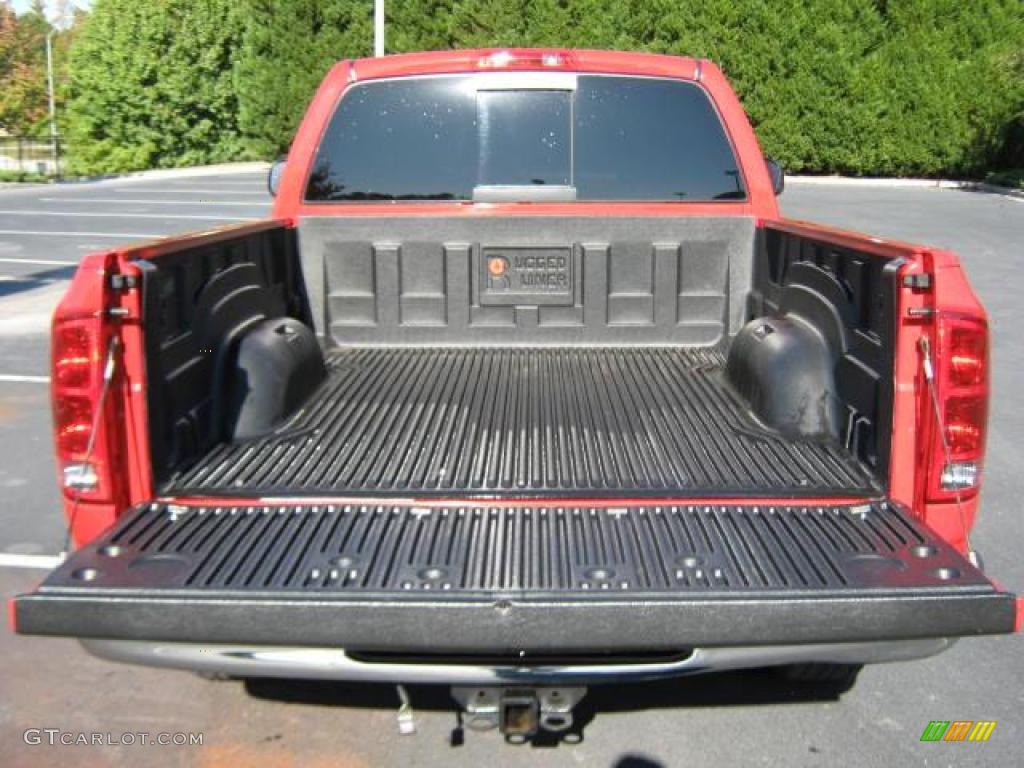 2005 Ram 1500 ST Regular Cab - Flame Red / Taupe photo #24