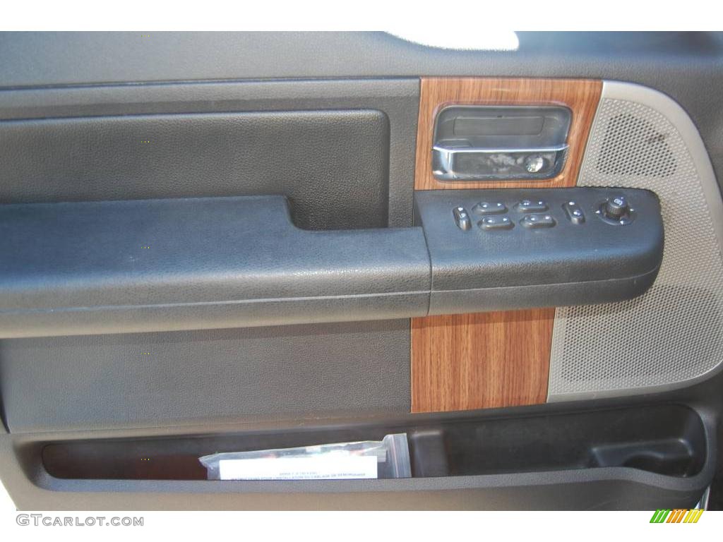 2004 F150 Lariat SuperCab - Black / Black photo #17