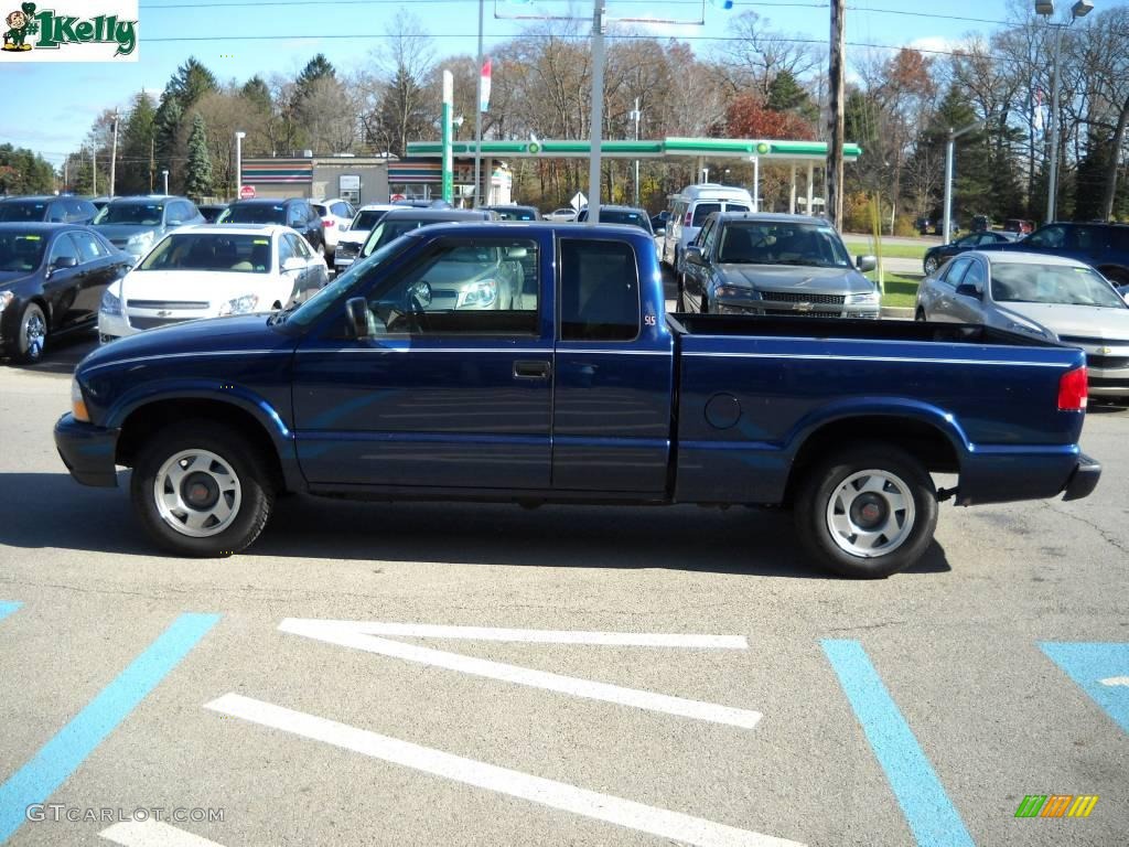 2000 Sonoma SLS Sport Extended Cab - Indigo Blue Metallic / Pewter photo #6