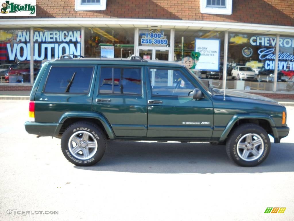 2001 Cherokee Classic 4x4 - Forest Green Pearlcoat / Agate photo #2