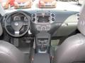 Reflex Silver Metallic - Tiguan SE Photo No. 5
