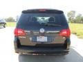 2009 Nocturne Black Metallic Volkswagen Routan SE  photo #2