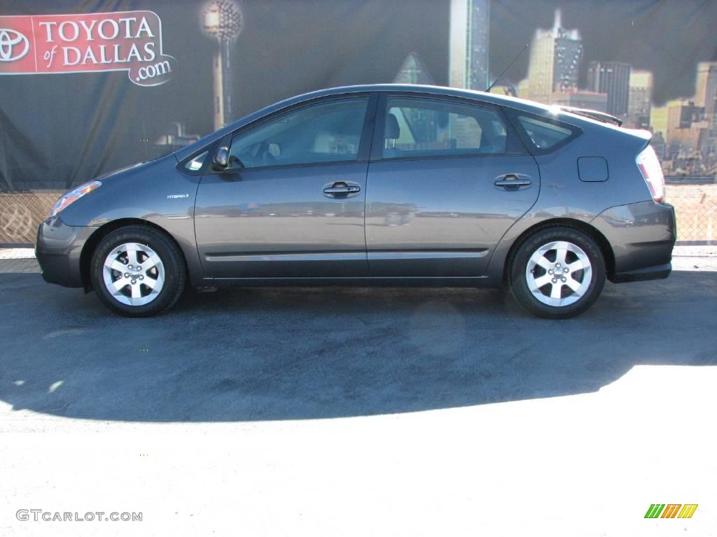 Magnetic Gray Metallic Toyota Prius