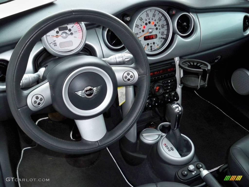 2005 Cooper Hardtop - Pure Silver Metallic / Black/Panther Black photo #6