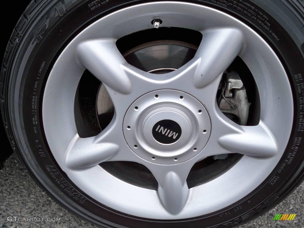 2005 Cooper Hardtop - Pure Silver Metallic / Black/Panther Black photo #10