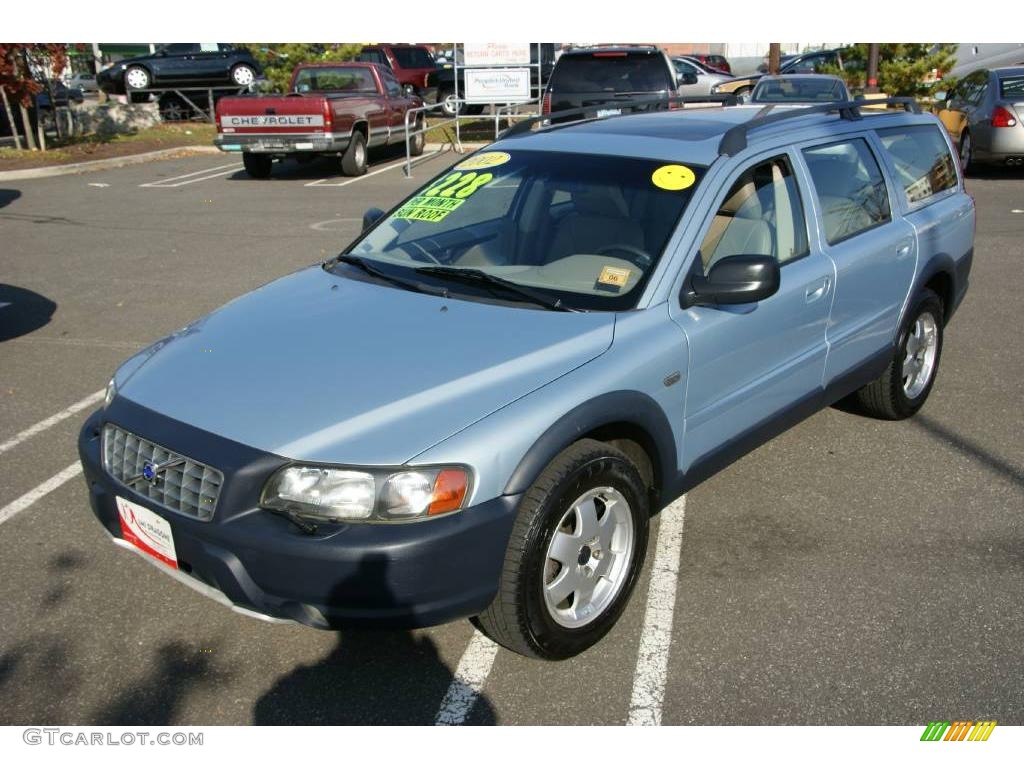 2002 V70 2.4T XC AWD Wagon - Polar Arctic Blue Metallic / Sand photo #1