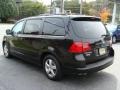Nocturne Black Metallic - Routan SEL Photo No. 5