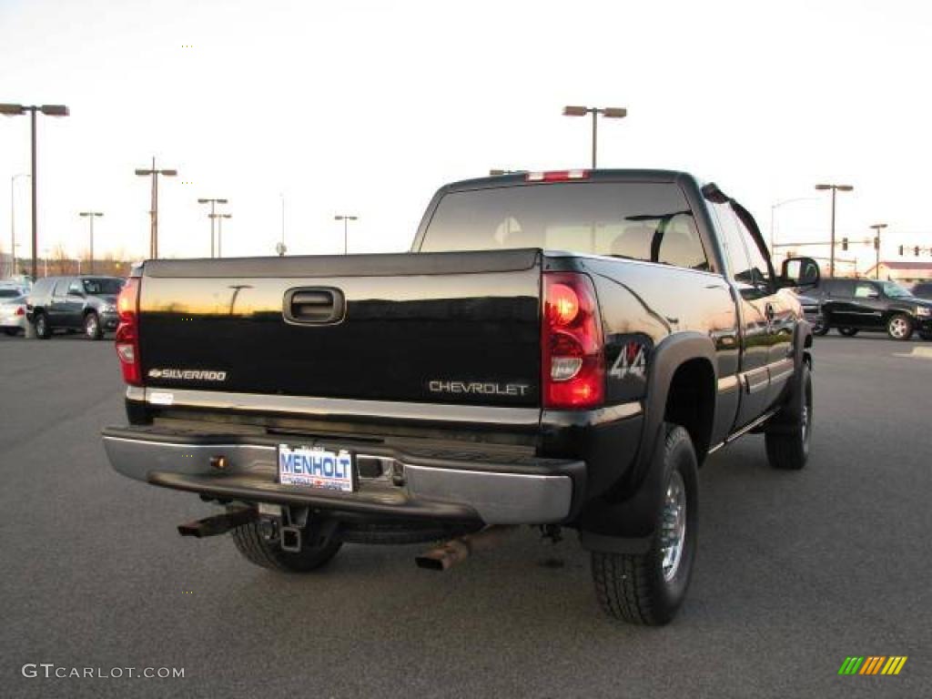 2003 Silverado 2500HD LS Extended Cab 4x4 - Black / Dark Charcoal photo #5