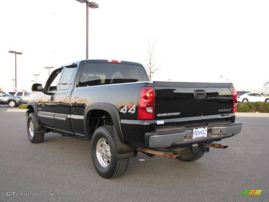 2003 Silverado 2500HD LS Extended Cab 4x4 - Black / Dark Charcoal photo #6