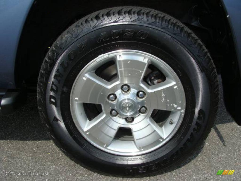 2004 4Runner SR5 4x4 - Pacific Blue Metallic / Stone photo #14