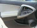 Classic Silver Metallic - RAV4 4WD Photo No. 6