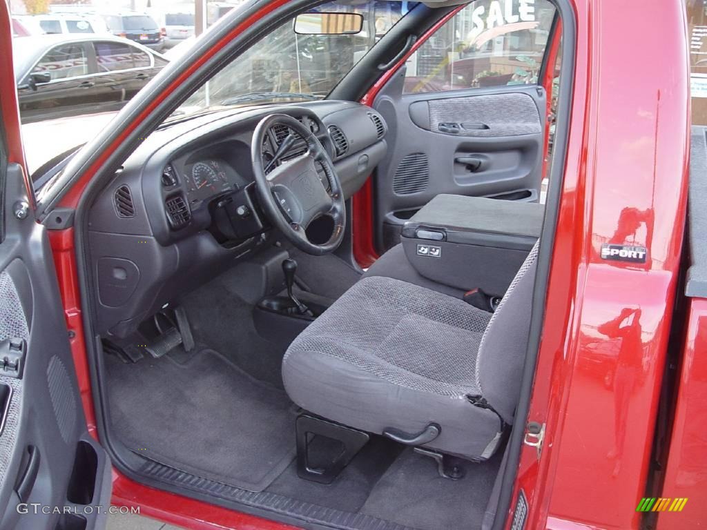 2001 Ram 1500 Sport Regular Cab 4x4 - Flame Red / Agate photo #9