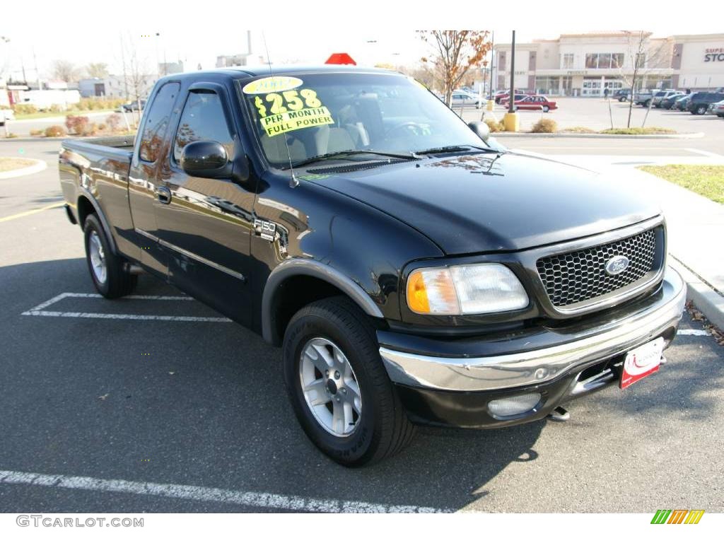 2002 F150 XLT SuperCab 4x4 - Black / Medium Graphite photo #3