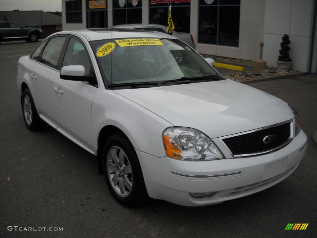 2006 Five Hundred SEL AWD - Oxford White / Pebble Beige photo #20