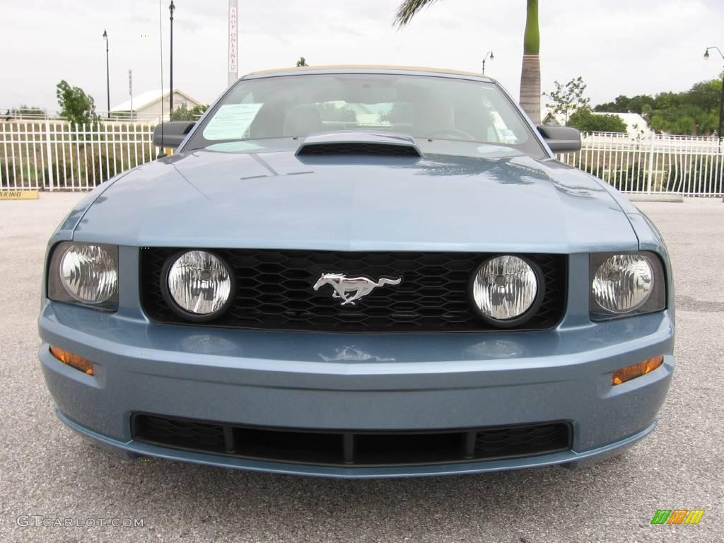2007 Mustang GT Premium Convertible - Windveil Blue Metallic / Medium Parchment photo #18