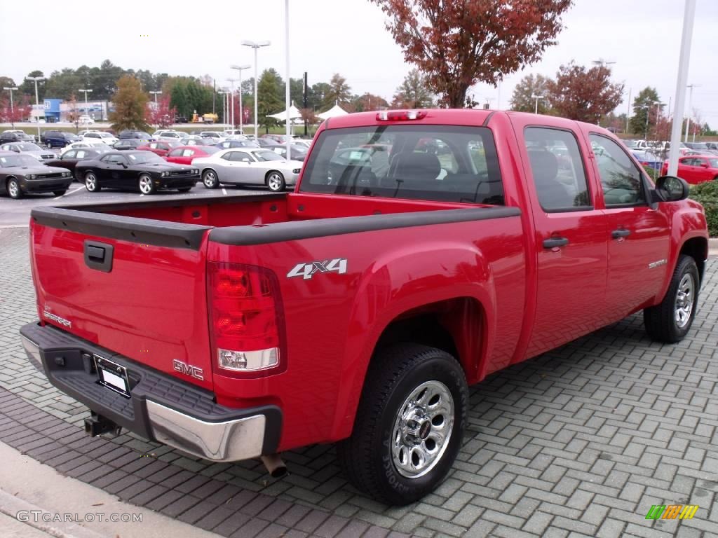 2007 Sierra 1500 Crew Cab 4x4 - Fire Red / Dark Titanium/Light Titanium photo #5