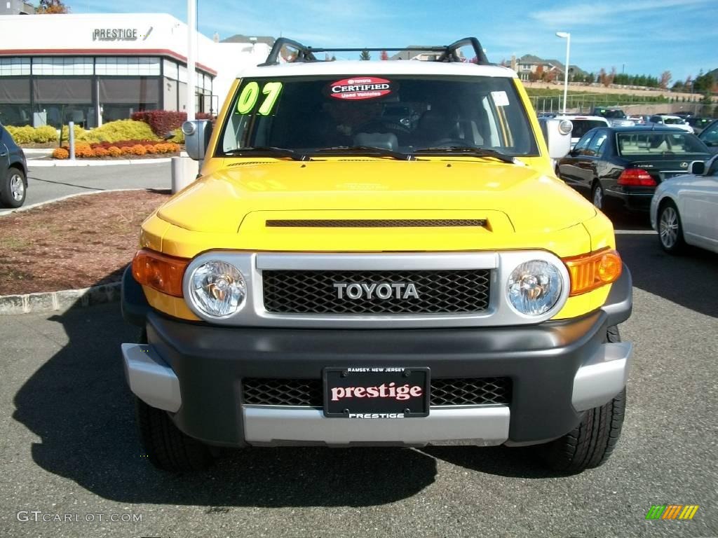 2007 FJ Cruiser 4WD - Sun Fusion / Dark Charcoal photo #2