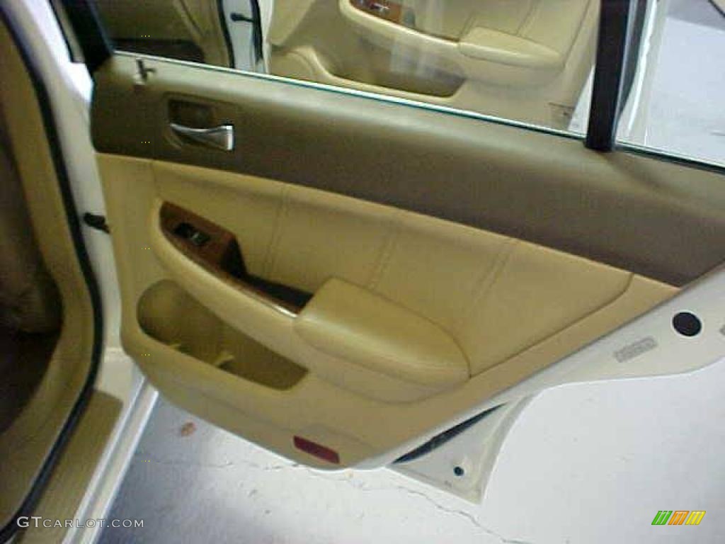 2007 Accord EX-L V6 Sedan - Taffeta White / Ivory photo #11